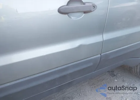 2007 Ford Escape Xlt z USA, uszkodzony, nr VIN 1FMYU03Z07KB37371